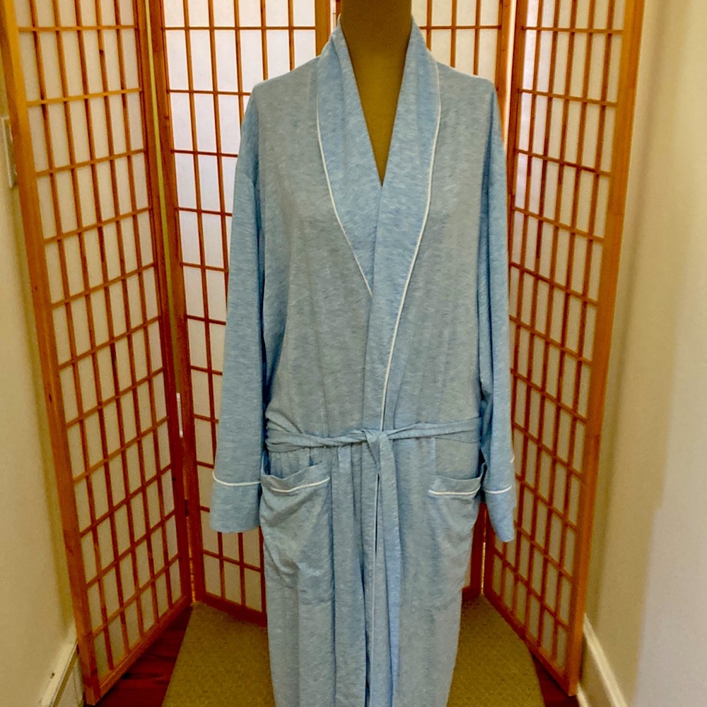 Daniel Buchler Light Weight Powder Blue L/XL. Like New